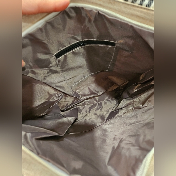 NEW Hello Kitty Tote Bag with Accessories Bundle - Picture 13 of 13